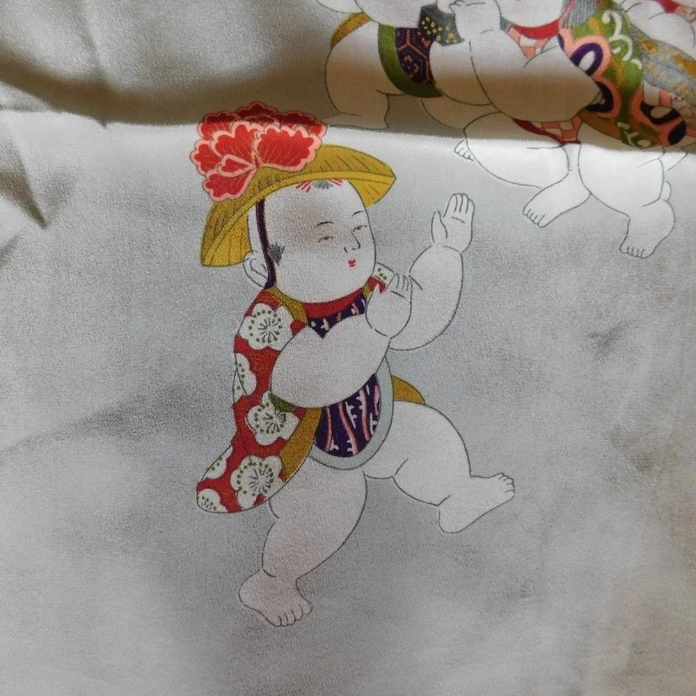 VINTAGE JAPANESE PRINT SILK SCARF - Picture 6 of 7